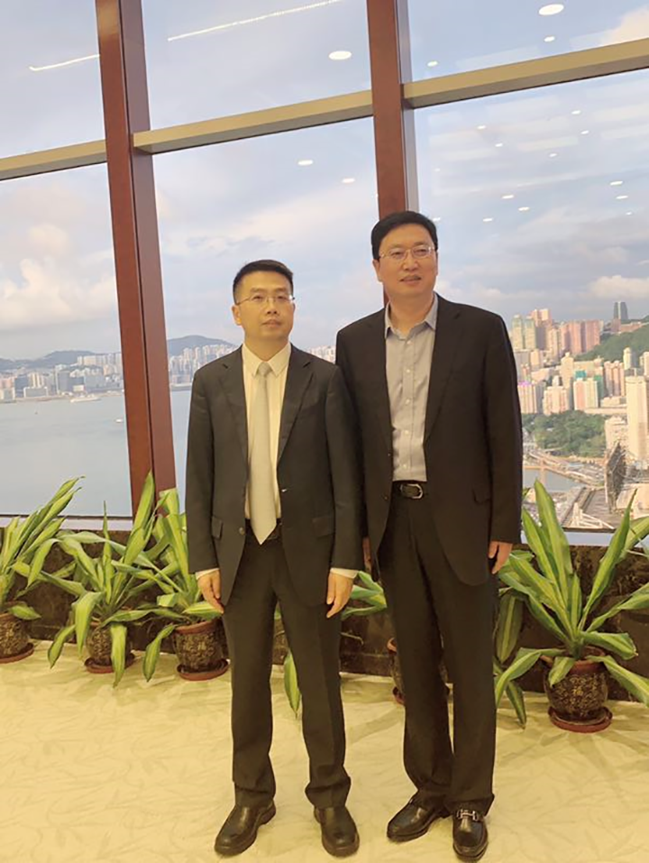 20190618 蘇寧銀行董事長(zhǎng)黃金老到訪鐘山金融控股有限公司.png