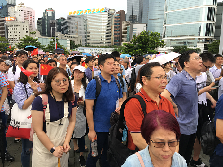 20190817 江蘇駐港企業(yè)員工自發(fā)參加反暴力救香港大集會(huì).jpg