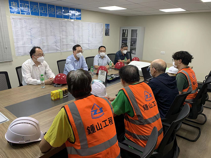 20220715 黃宏亮董事長等領導一行檢查工程公司在建的重點工程項目2.jpg